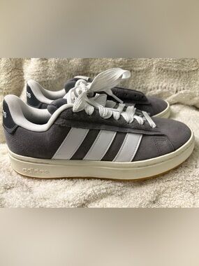 Adidas Grand Court alpha shoes size 8 men’s